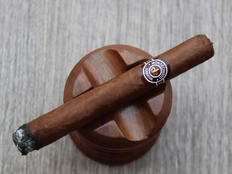 Đánh giá hương vị của Montecristo No.3